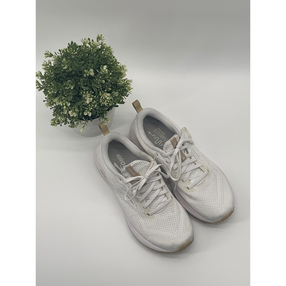 Brooks Revel 6 Womens Running Shoes White Tan Energize Neutral Trainers